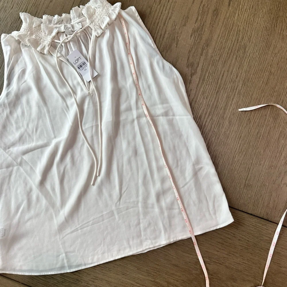 LOFT Sleeveless Ruffle Tie Neck Blouse Size XS Cream - Picture 8 of 8